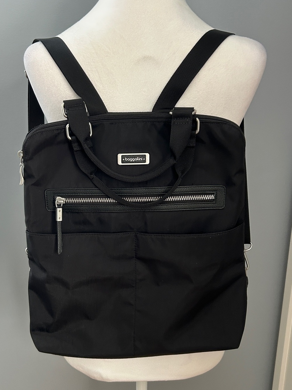 Baggallini Black Nylon Backpack Top Carry Bag RFID Blocking Pockets Travel